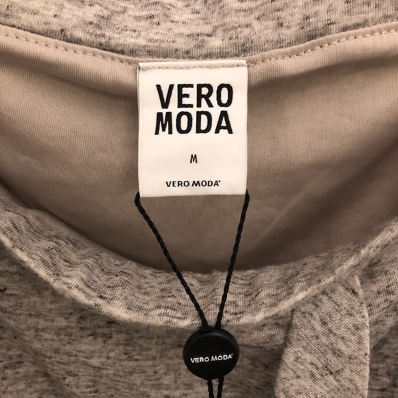 Vero Moda Grey Asymmetrical mini skirt - Brand New - Picture 3 of 3